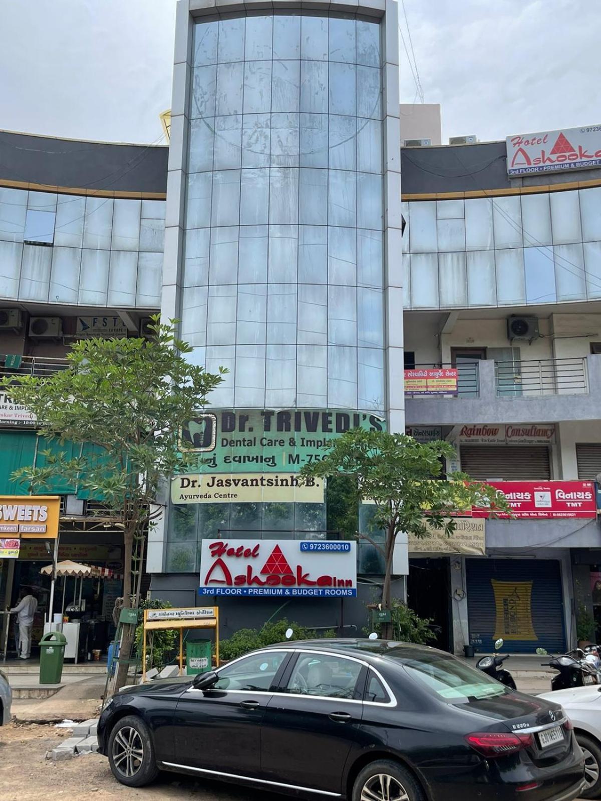 Hotel Ashooka Inn Gandhinagar Exterior foto